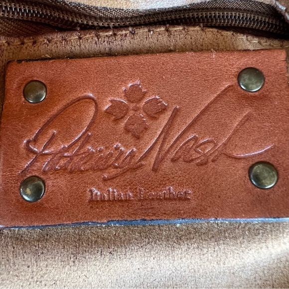 Patricia Nash Venezia Confetti Floral Printed Leather Crossbody Purse 9”x10” GUC - Picture 15 of 16